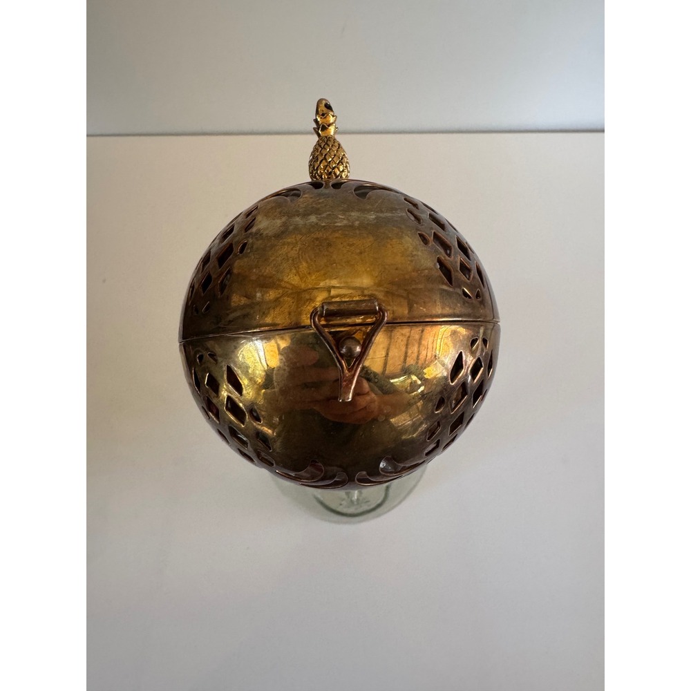 Lenox Williamsburg Brass Potpourri Pomander Ball Pineapple Finial Pierced Design